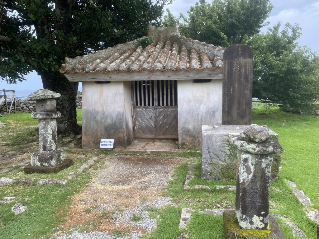 沖縄の世界遺産【今帰仁城趾（なきじんじょうし）】に行って写真をいっぱい撮ってきました