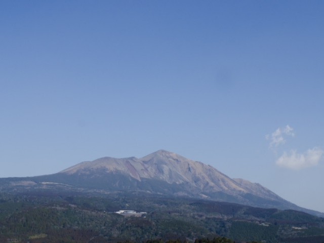 霧島天然水の「のむシリカ」とても気になっています！そんなに良いの～♪